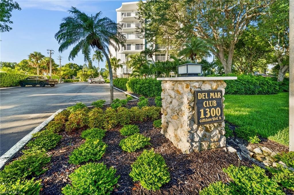 1300 Gulf Shore Blvd N, Unit 109, Naples, FL 34102 Photo