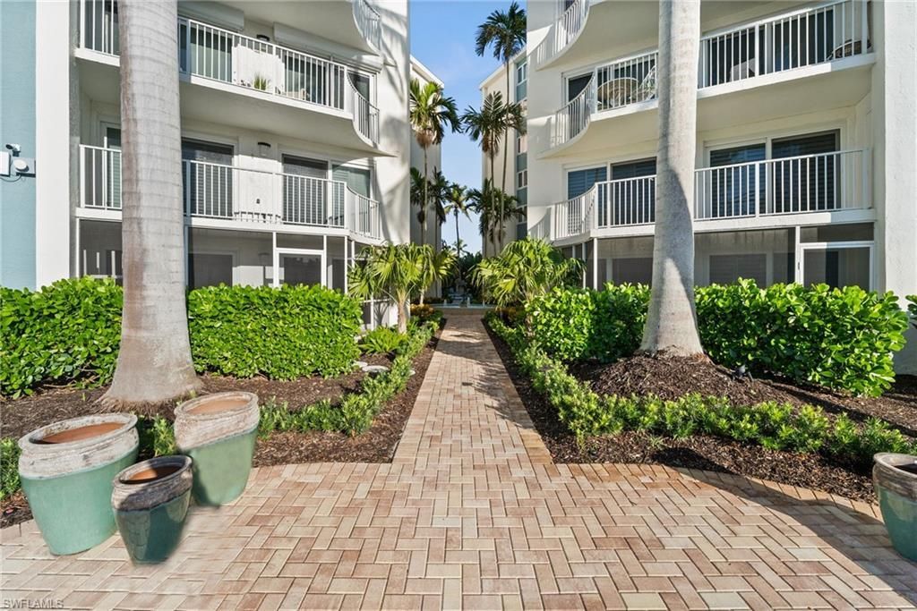 1300 Gulf Shore Blvd N, Unit 109, Naples, FL 34102 Photo