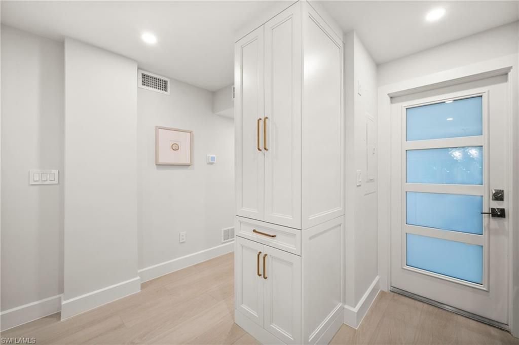 1300 Gulf Shore Blvd N, Unit 109, Naples, FL 34102 Photo