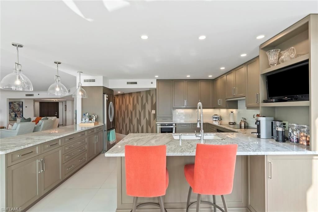 4251 Gulf Shore Blvd N, Unit 10B, Naples, FL 34103 Photo