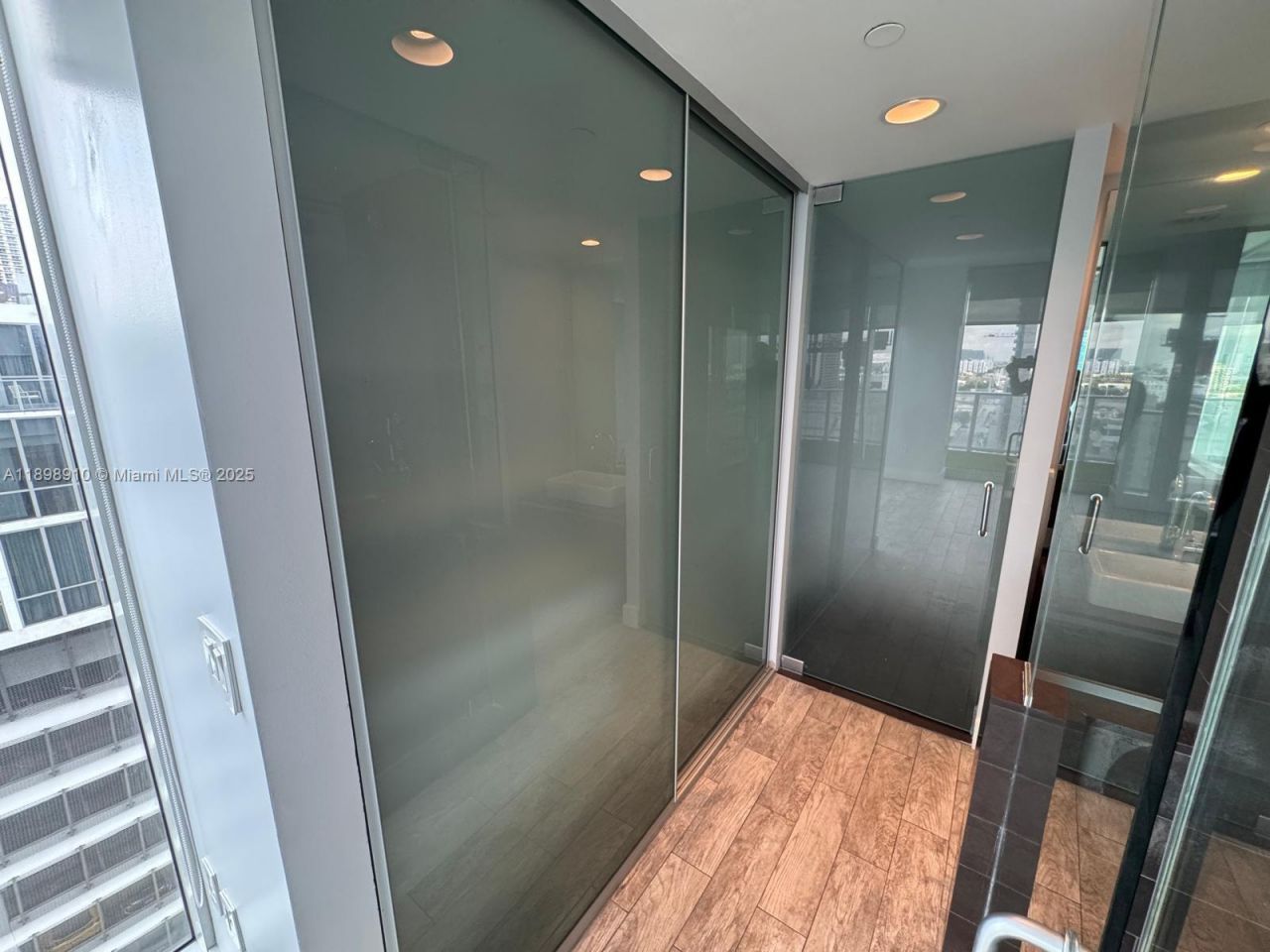 1040 Biscayne Blvd, Unit 1106, Miami, FL 33132 Photo