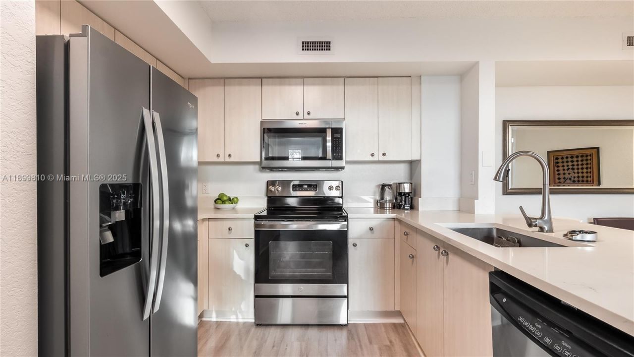 1801 N Flagler Dr, Unit 622, West Palm Beach, FL 33407 Photo