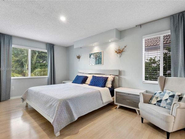 236 NW 118th Dr, Coral Springs, FL 33071