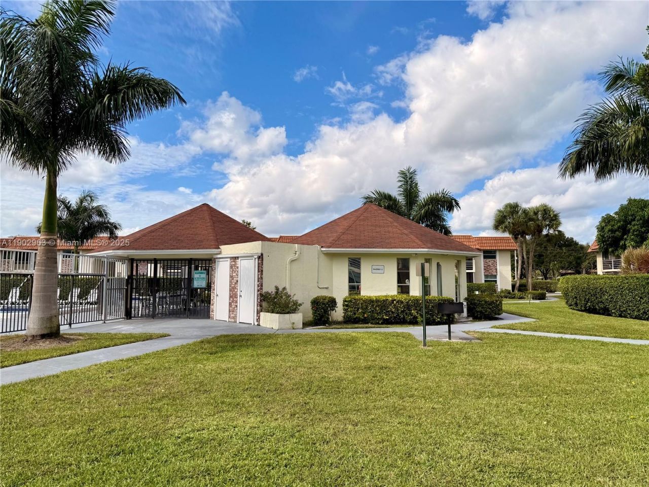 22805 SW 66th Ave, Unit 208, Boca Raton, FL 33428 Photo