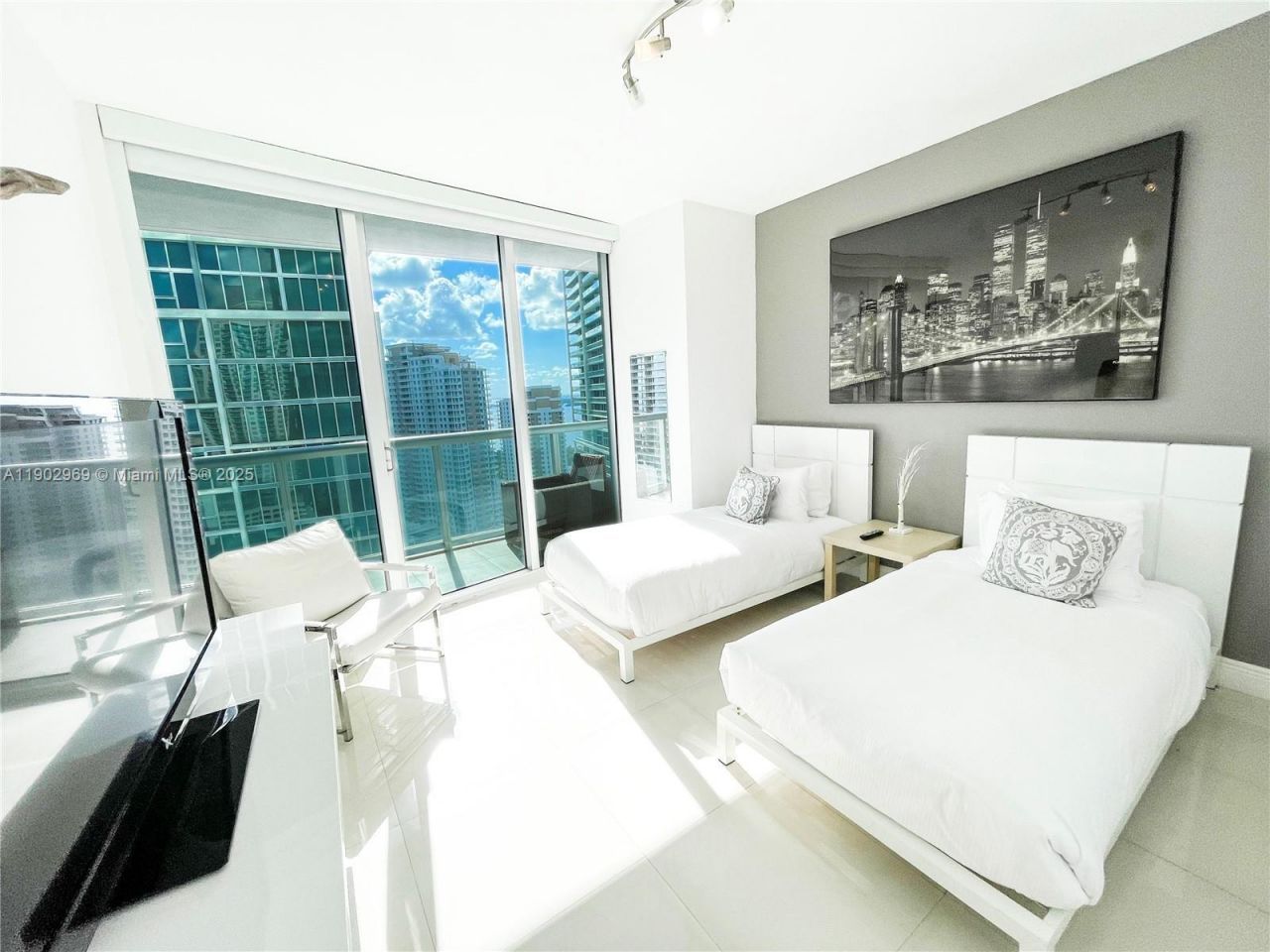 485 Brickell Ave, Unit 2602, Miami, FL 33131 Photo