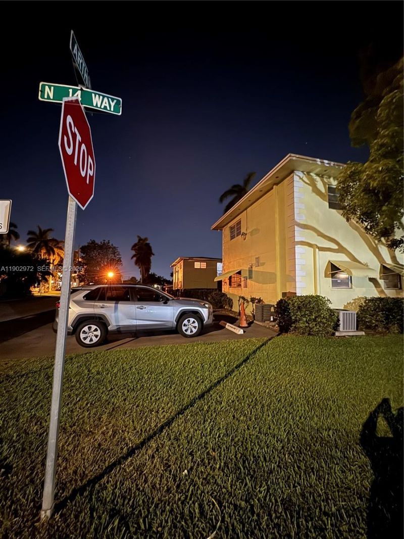 1501 Arthur St, Unit 1, Hollywood, FL 33020 Photo