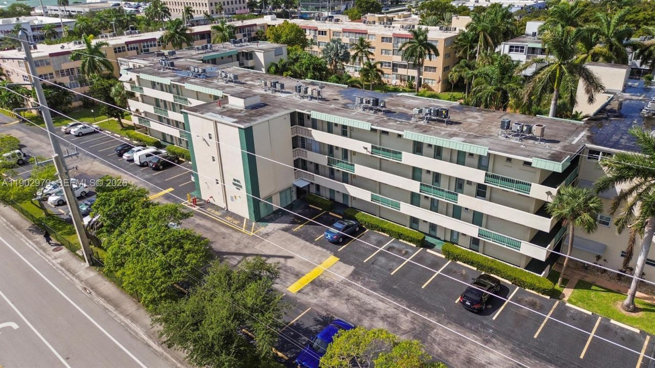 1333 E Hallandale Beach Blvd, Unit 406, Hallandale Beach, FL 33009 Photo