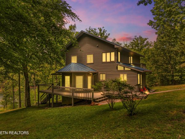 236 Norris Shores Ln., Sharps Chapel, TN 37866