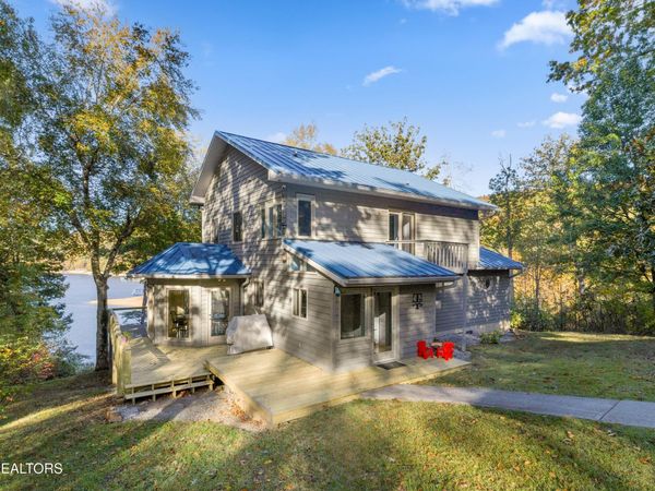 236 Norris Shores Ln., Sharps Chapel, TN 37866