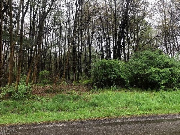 8817 Pleasantwood Avenue NW, North Canton, OH 44720