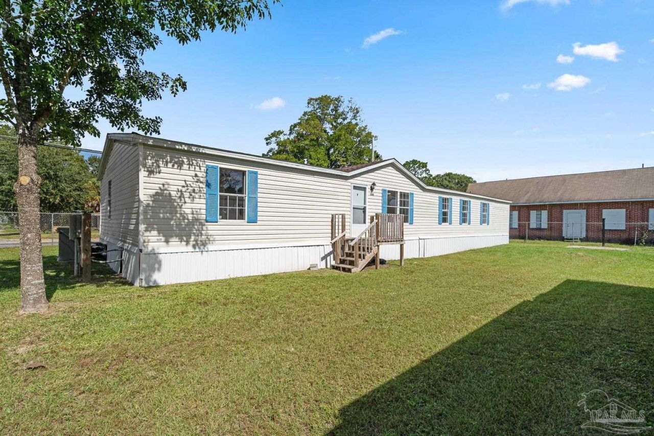 8412 Pond Ave, Pensacola, FL 32534 Main Photo