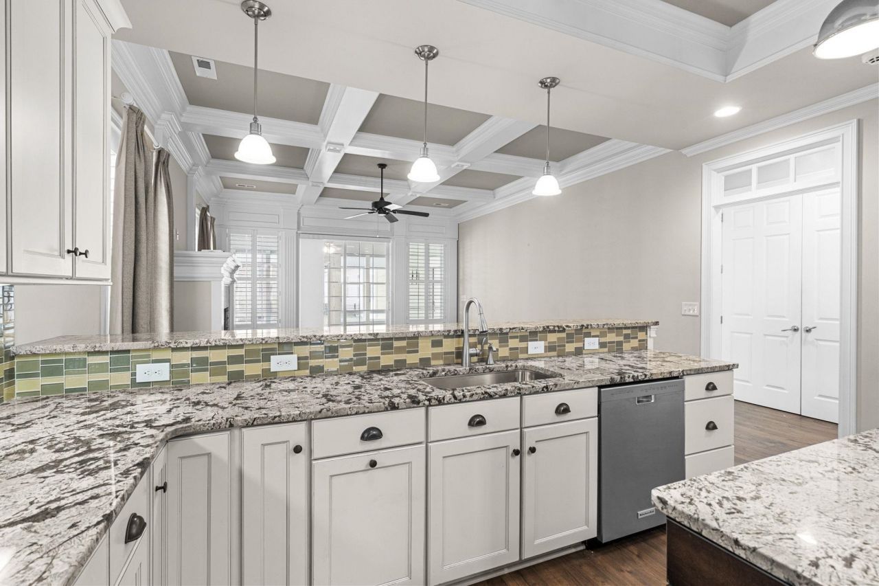 1416 Hunters Rest Dr. Photo 17