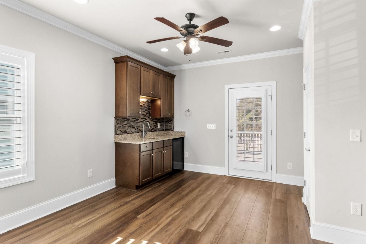 1416 Hunters Rest Dr. Photo 34