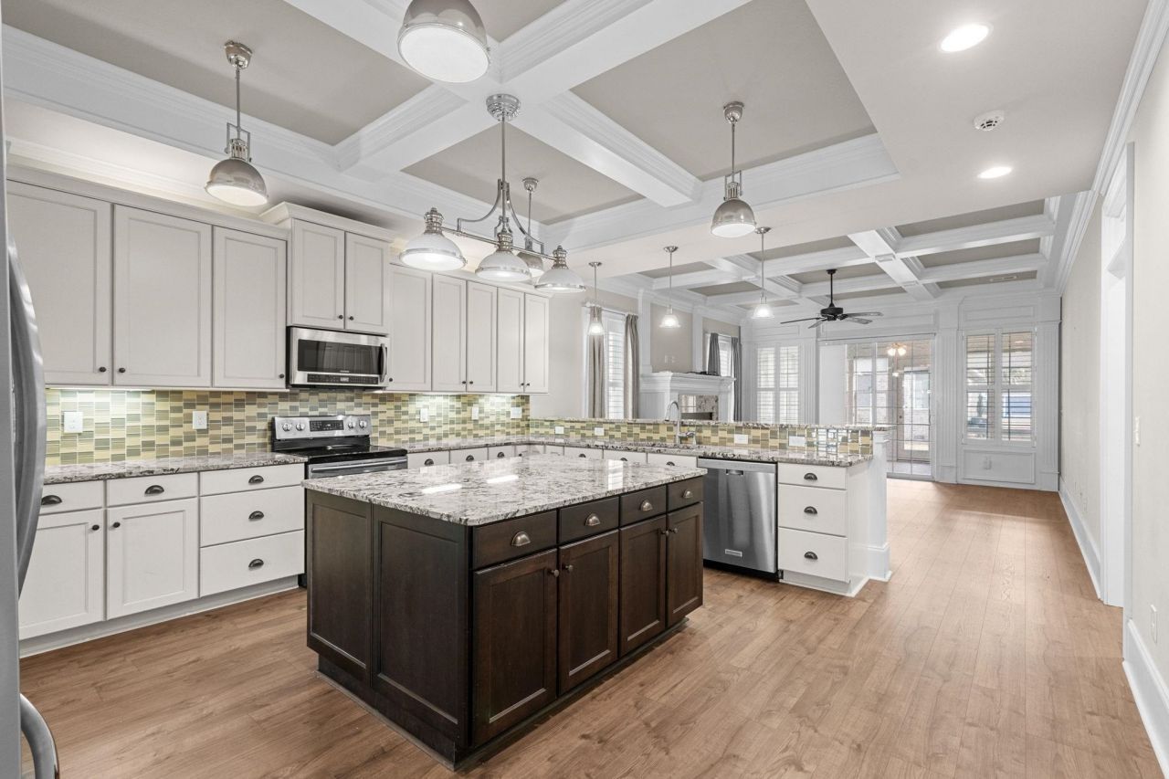 1416 Hunters Rest Dr. Photo 7