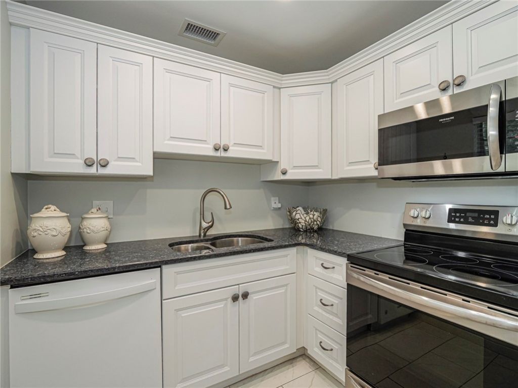 5400 Highway A1a, Unit D3, Vero Beach, FL 32963 Photo