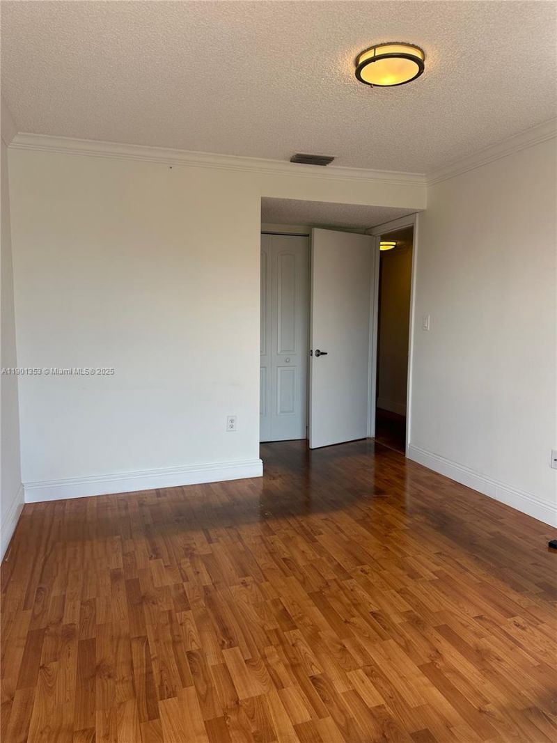 199 SW 12th Ave, Unit 519-B, Miami, FL 33130 Photo