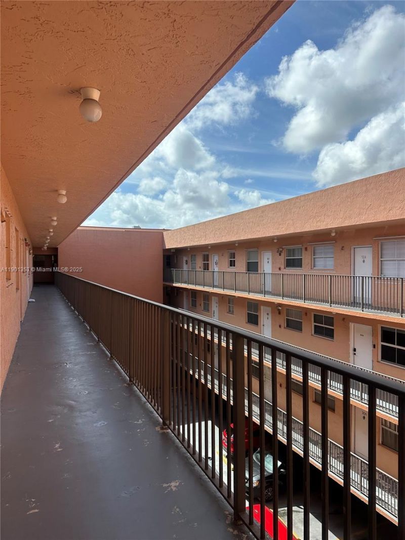 199 SW 12th Ave, Unit 519-B, Miami, FL 33130 Photo