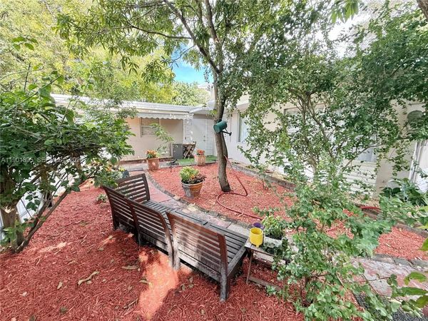 917 N 26th Ave, Hollywood, FL 33020