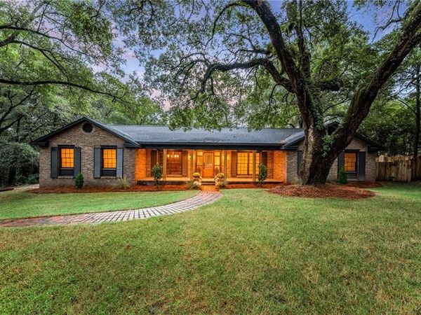 305 Trent Mill Court, Mobile, AL 36608