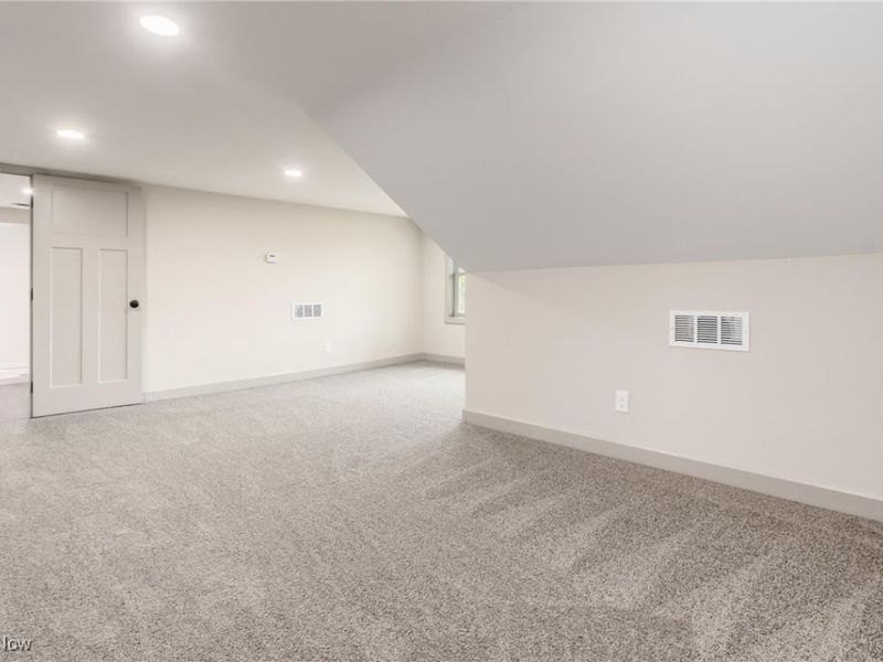 7115 East Pike, Zanesville, OH 43701 Photo 16