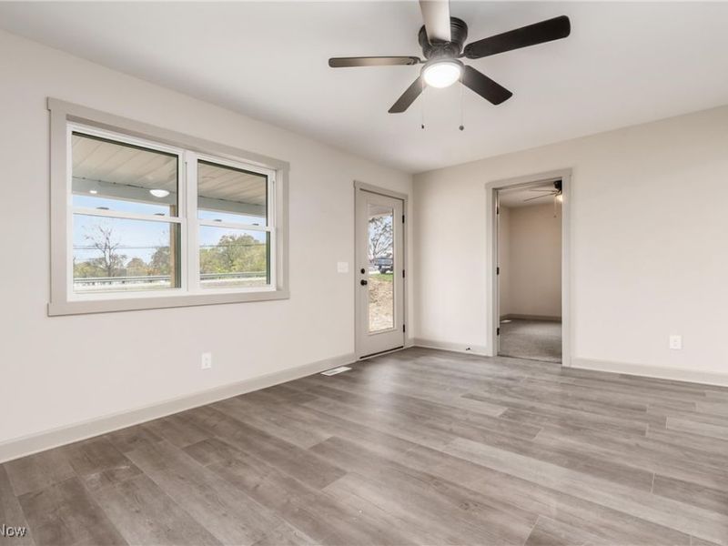 7115 East Pike, Zanesville, OH 43701 Photo 2