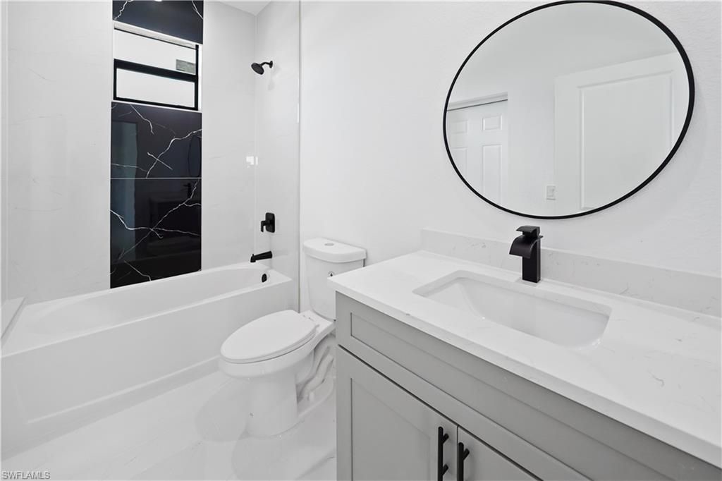2458 NW 9th Ter, Cape Coral, FL 33993 Photo