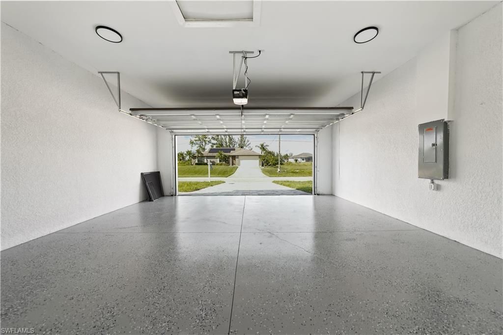 2458 NW 9th Ter, Cape Coral, FL 33993 Photo