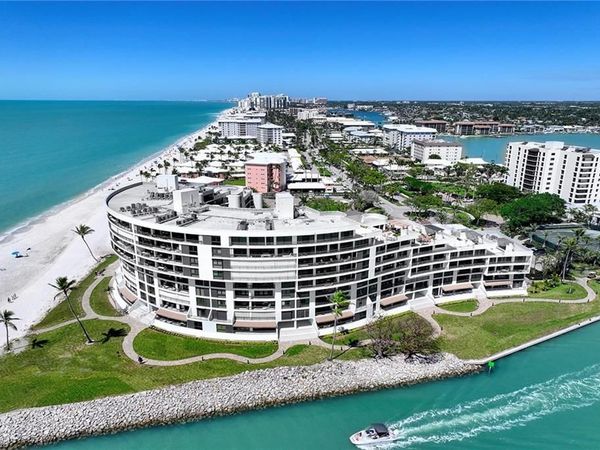 2389 Gulf Shore BLVD N, Unit 302, NAPLES, FL 34103