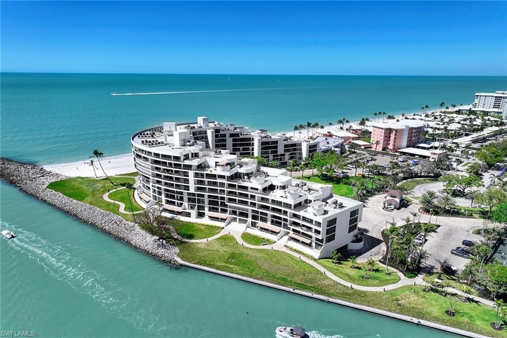 2389 Gulf Shore Blvd N, Unit 302, Naples, FL 34103 Photo