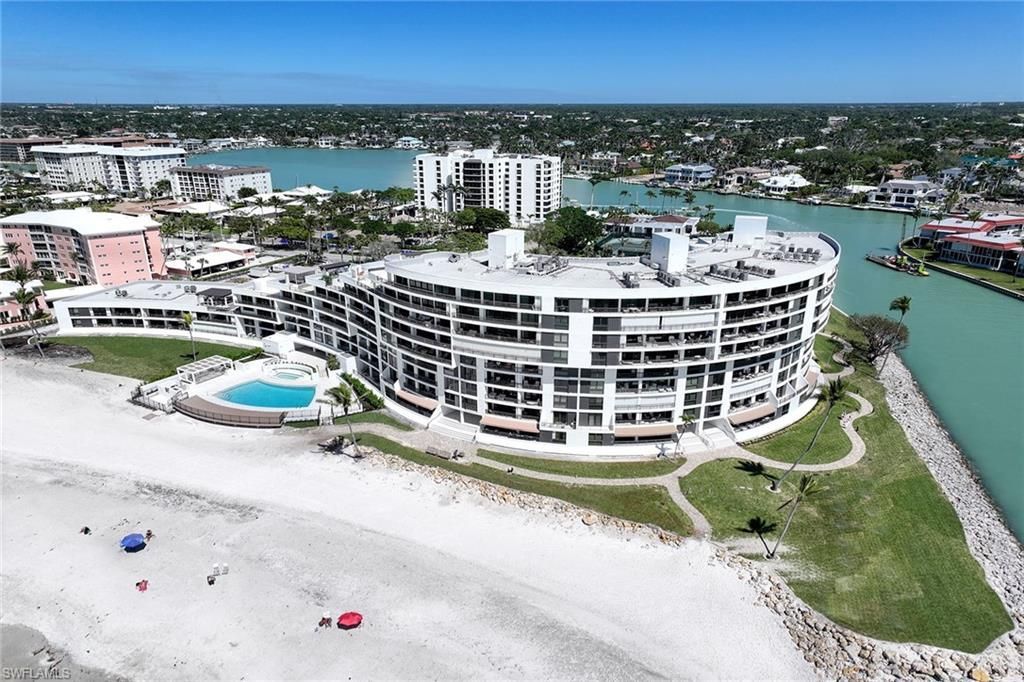2389 Gulf Shore Blvd N, Unit 302, Naples, FL 34103 Photo