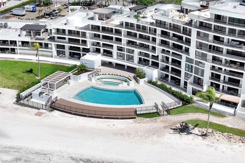 2389 Gulf Shore Blvd N, Unit 302, Naples, FL 34103 Photo