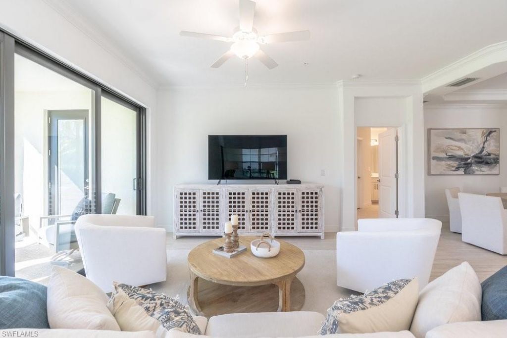 16352 Viansa Way, Unit 101, Naples, FL 34110 Photo