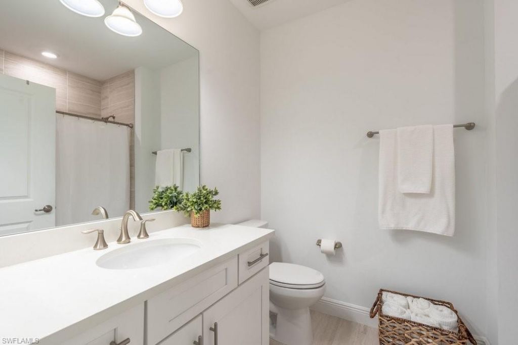 16352 Viansa Way, Unit 101, Naples, FL 34110 Photo