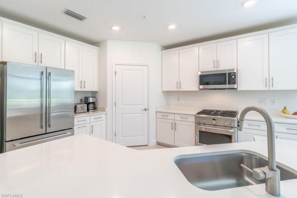 16352 Viansa Way, Unit 101, Naples, FL 34110 Photo