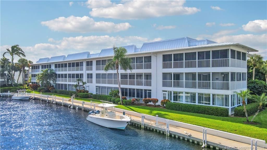 1866 SW Palm City Road, Unit 204, Stuart, FL 34994 Photo