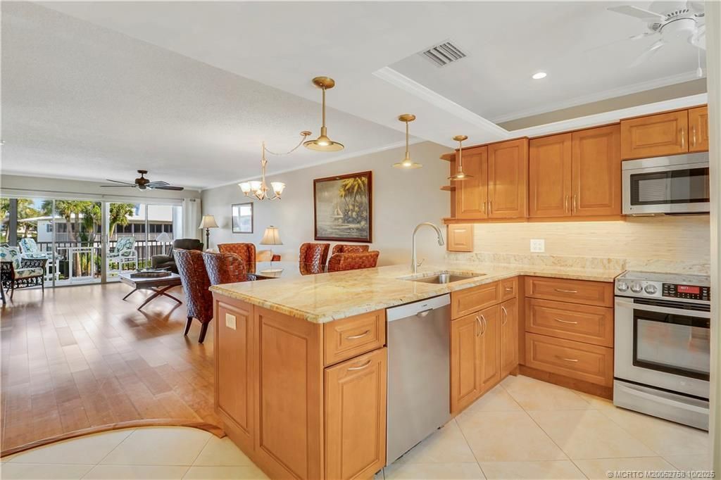 1866 SW Palm City Road, Unit 204, Stuart, FL 34994 Photo