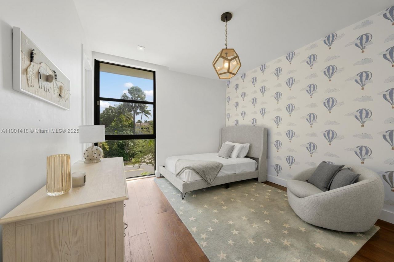 4520 N Meridian Ave, Miami Beach, FL 33140 Photo