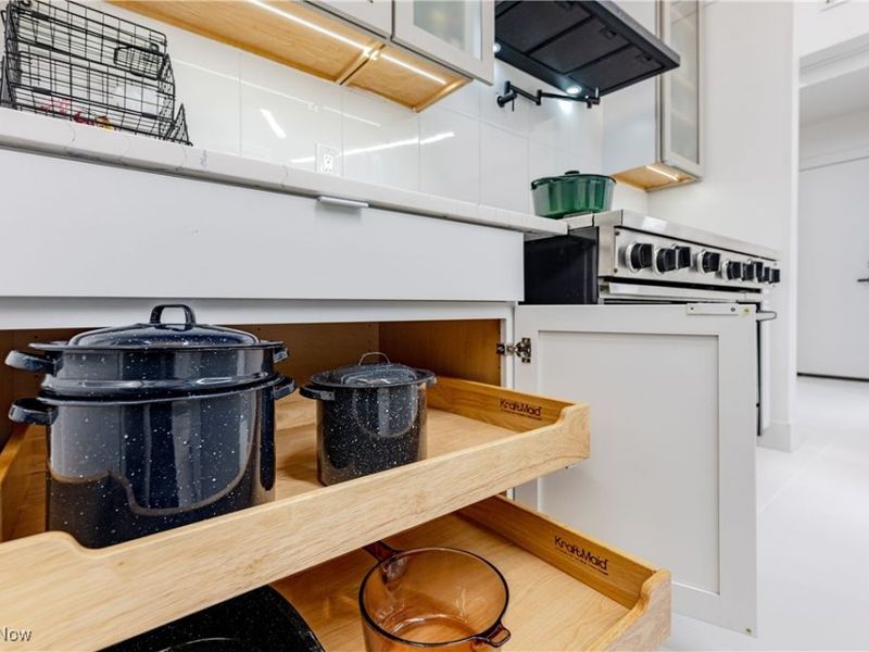 12866 Lake Shore Boulevard, Bratenahl, OH 44108 Photo 13