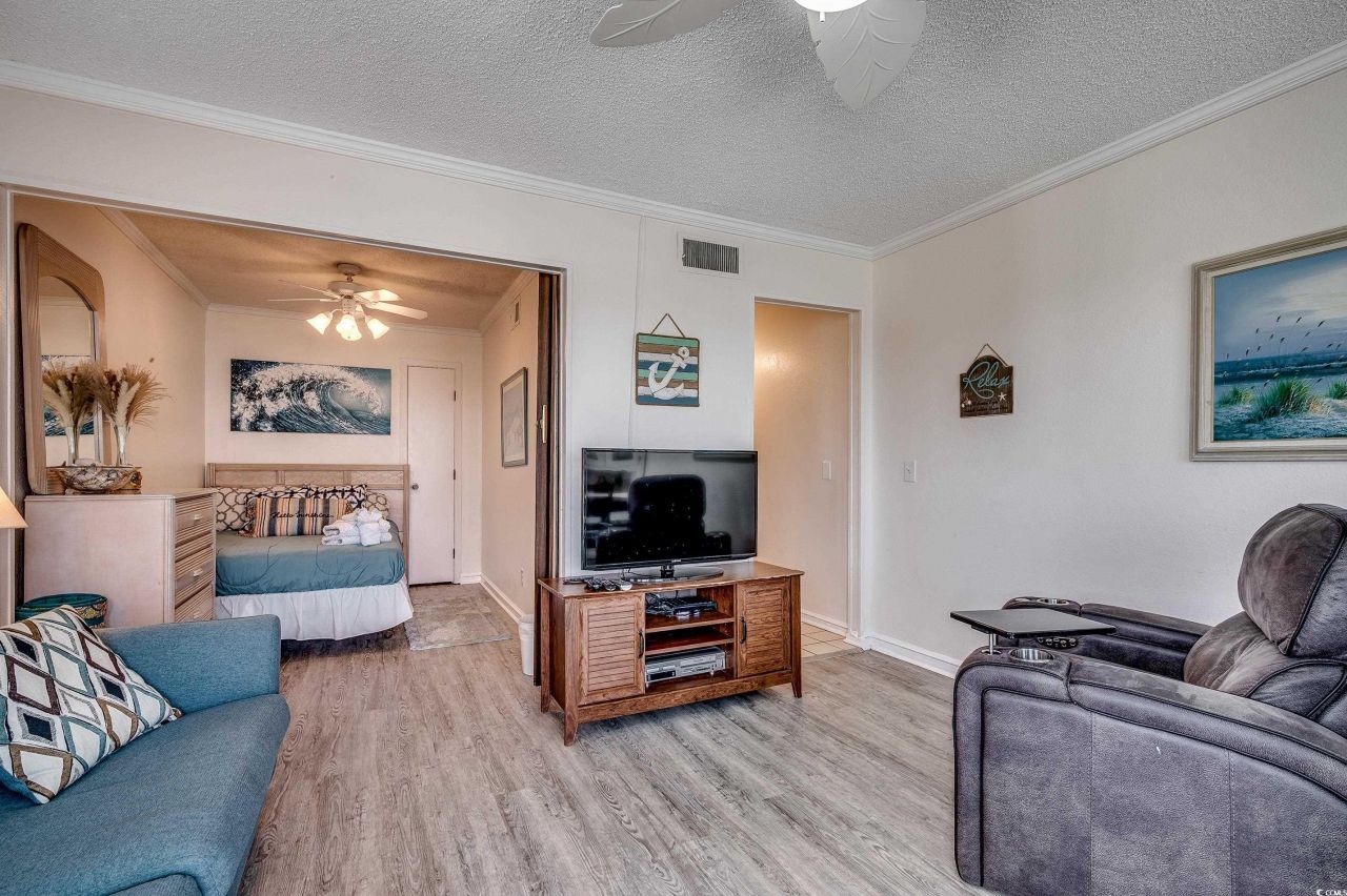 9400 Shore Dr. Photo 12