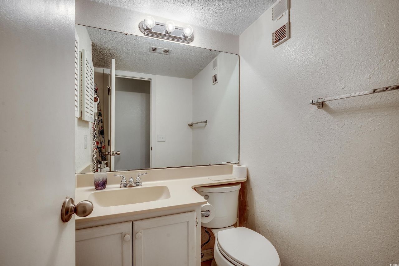 9400 Shore Dr. Photo 5