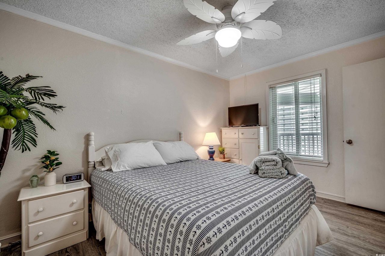 9400 Shore Dr. Photo 8