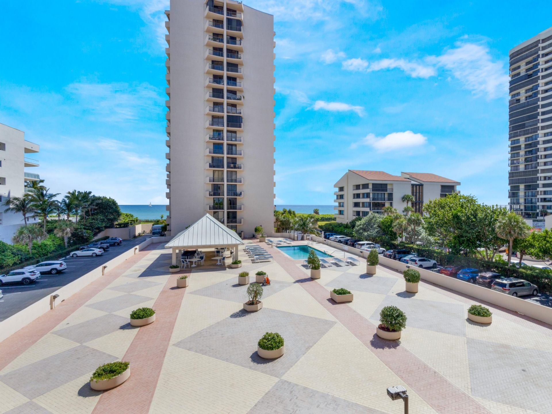 4200 N Ocean Drive, Unit 2-301, Singer Island, FL 33404 Photo