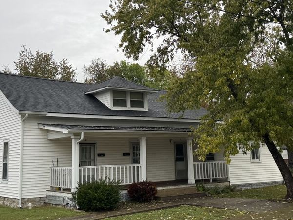 303 Jefferson Ave E, Carthage, TN 37030