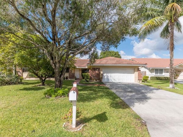 5641 Thistledown Ter, Davie, FL 33331