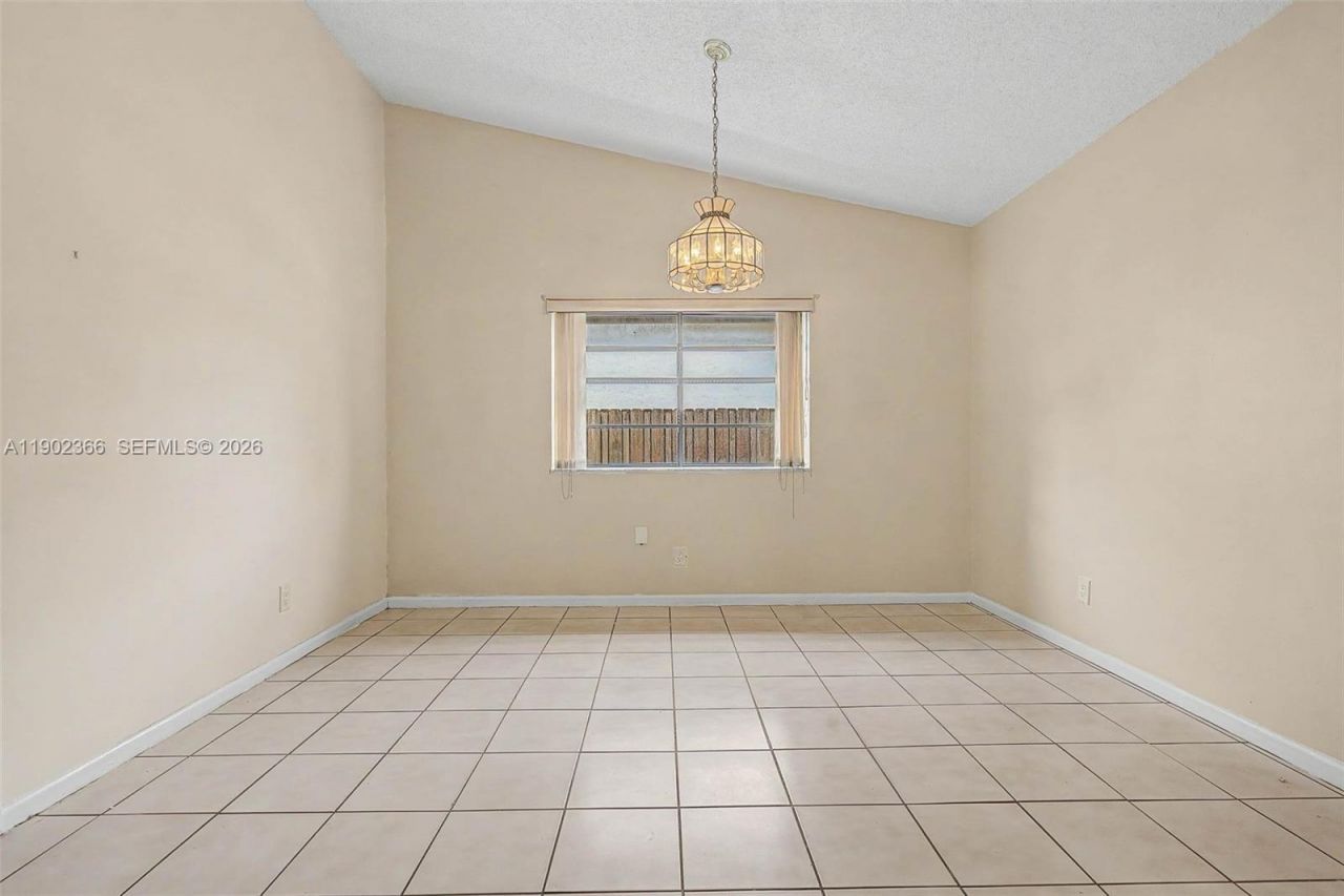 5641 Thistledown Ter, Davie, FL 33331 Photo