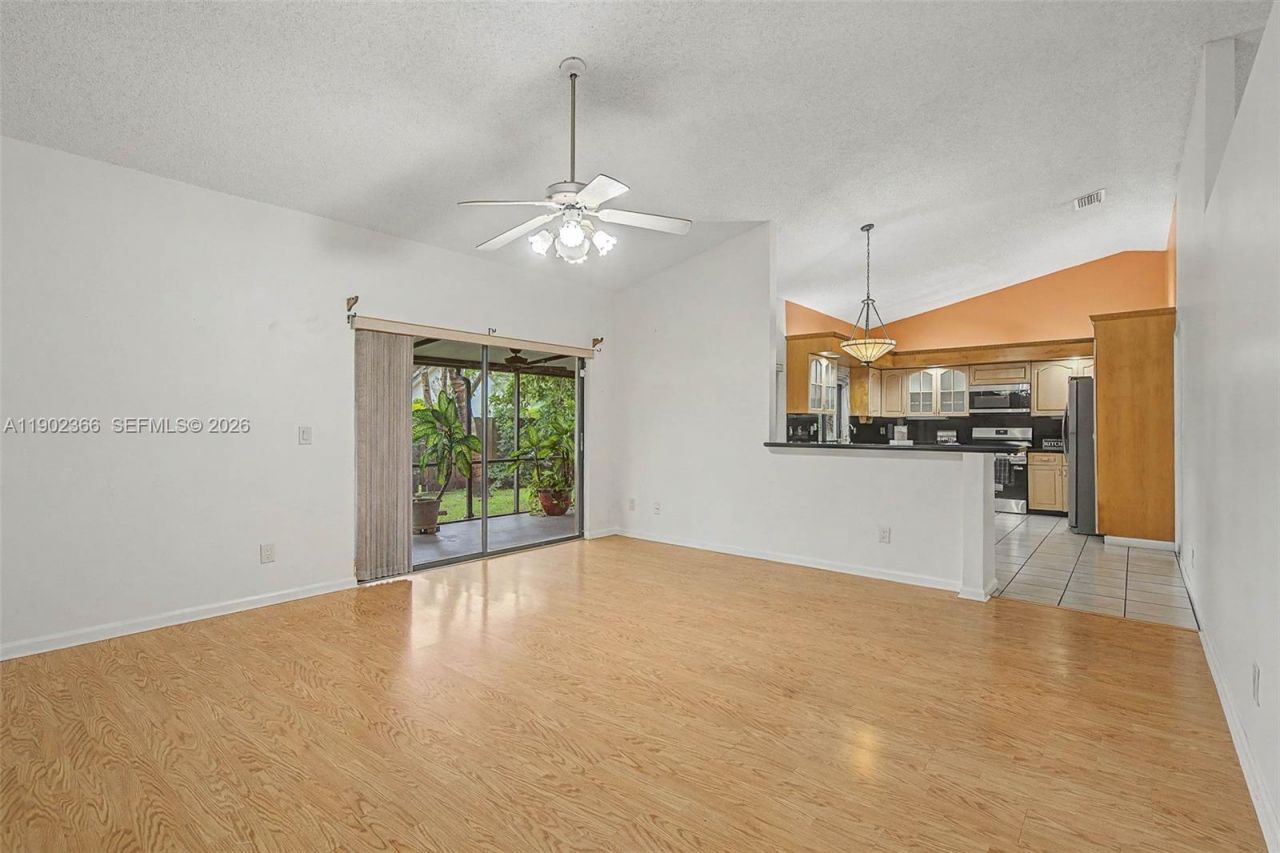 5641 Thistledown Ter, Davie, FL 33331 Photo