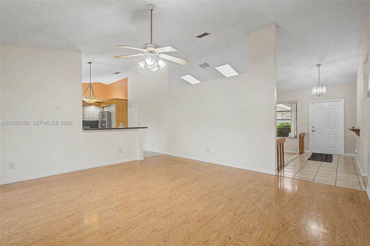 5641 Thistledown Ter, Davie, FL 33331 Photo