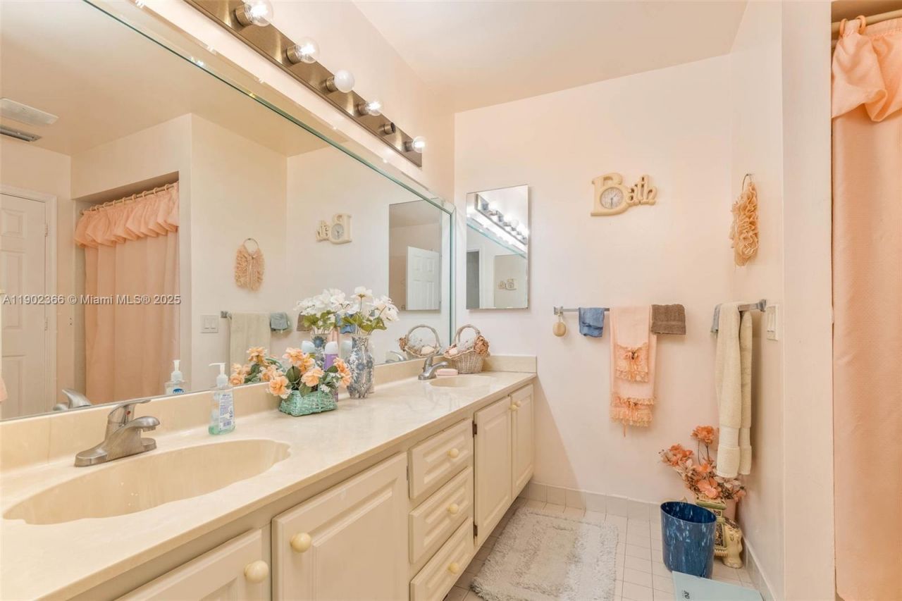 5641 Thistledown Ter, Davie, FL 33331 Photo