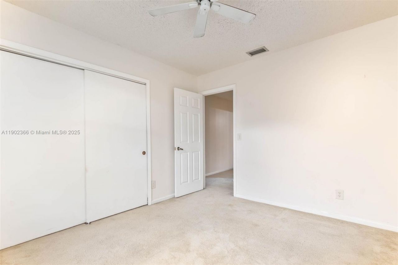 5641 Thistledown Ter, Davie, FL 33331 Photo