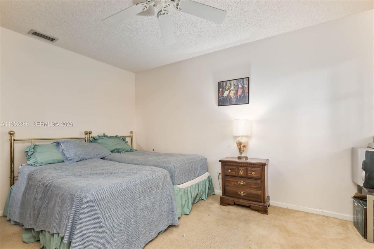 5641 Thistledown Ter, Davie, FL 33331 Photo